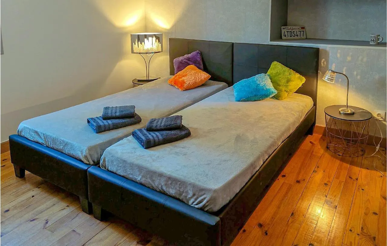 Amazing Home In Valreas With Wifi 0*,